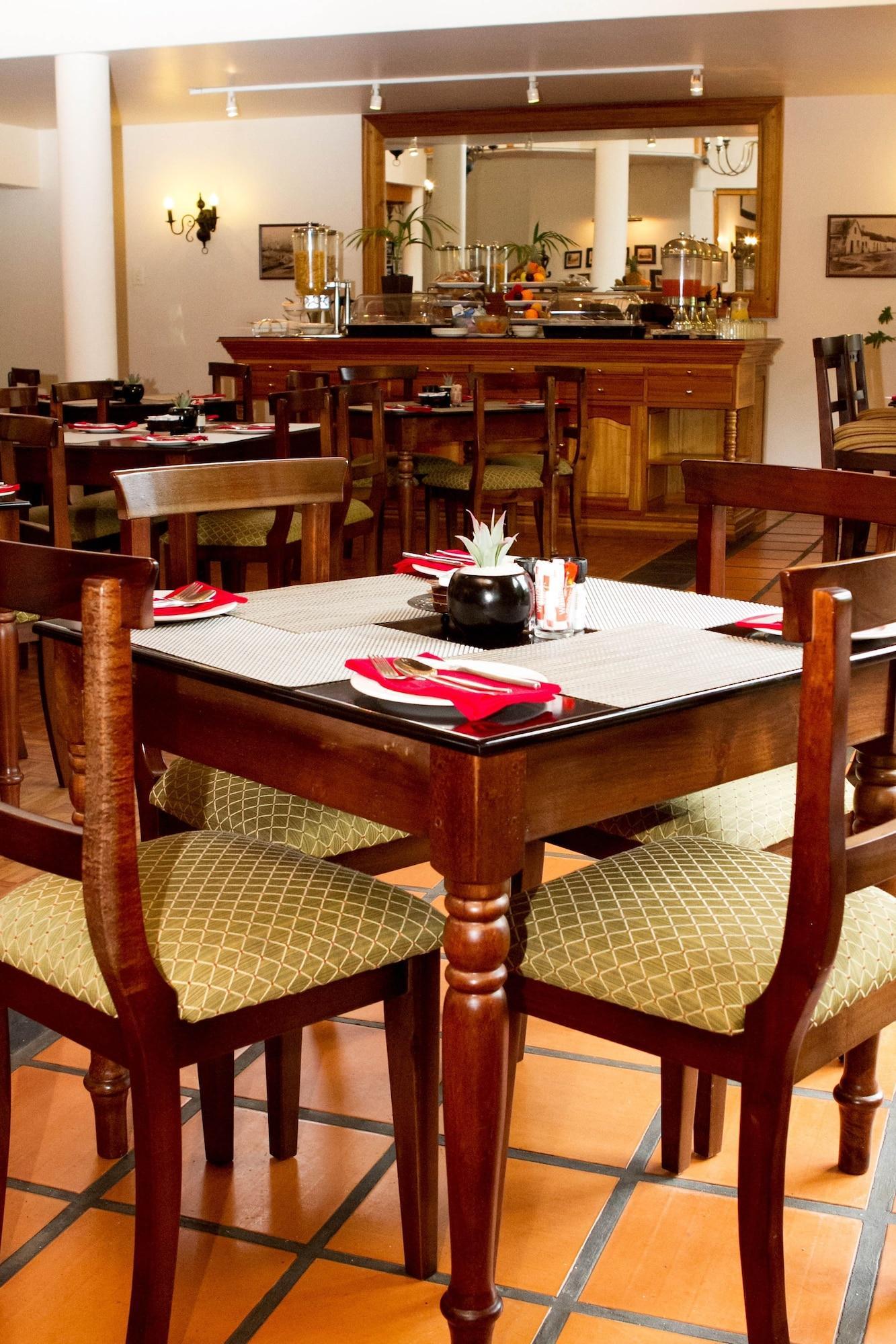 Oakhurst Hotel George Ngoại thất bức ảnh