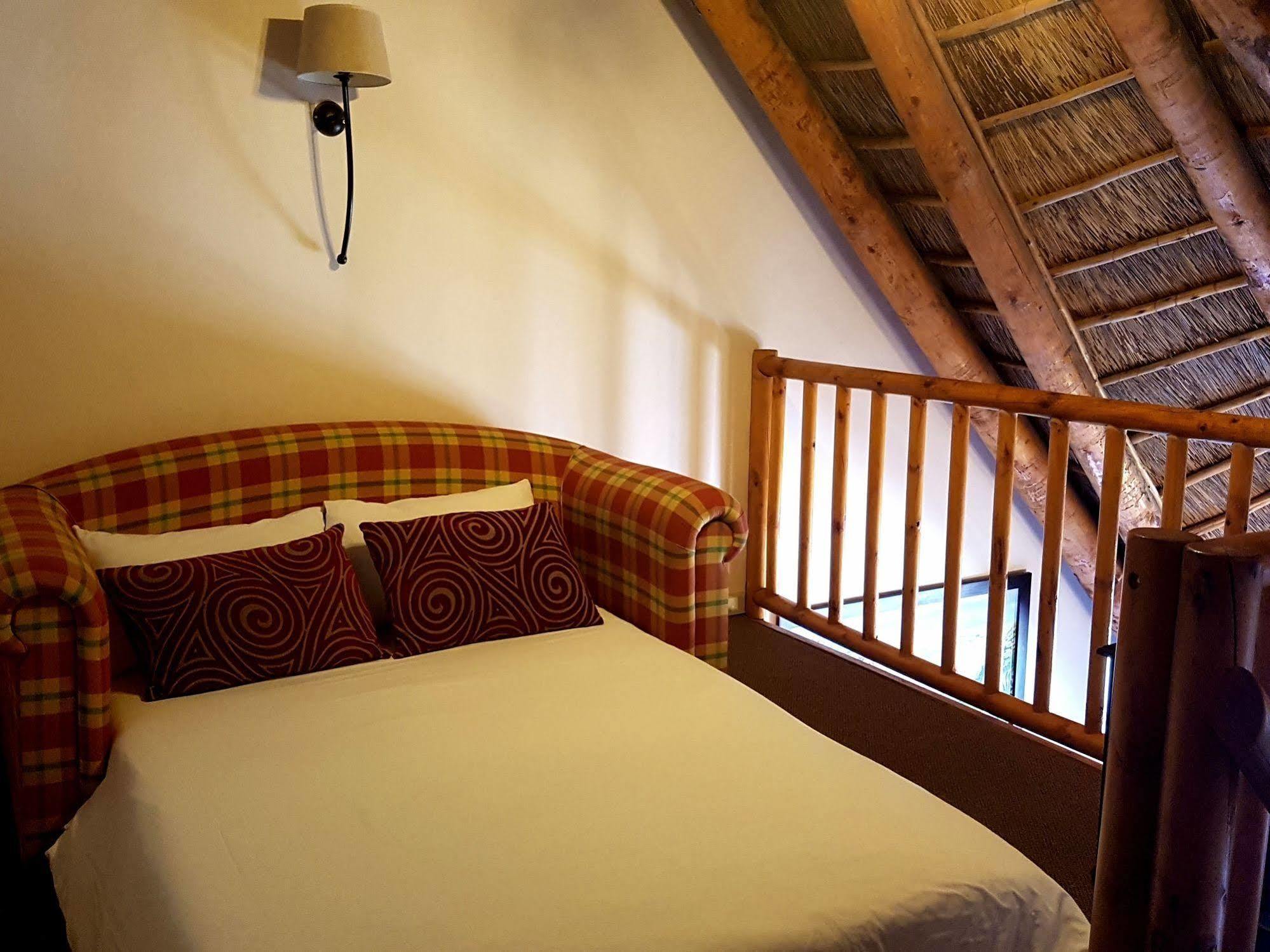 Oakhurst Hotel George Ngoại thất bức ảnh